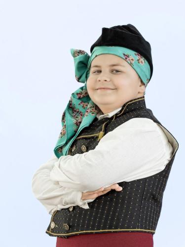 Niño fallero con mocador
