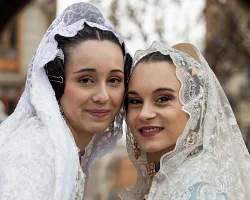 dos falleras amigas