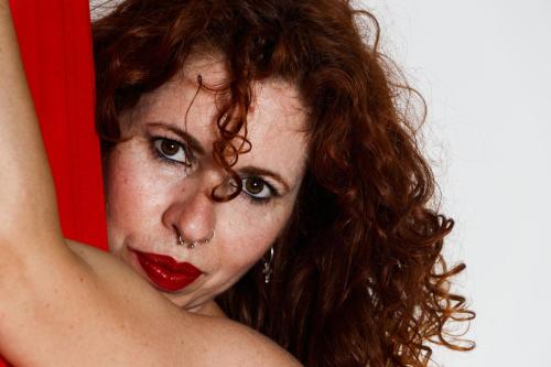 Mujer-en-posa-artistica