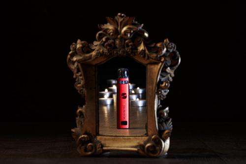 Un-vaper-en-un-espejo